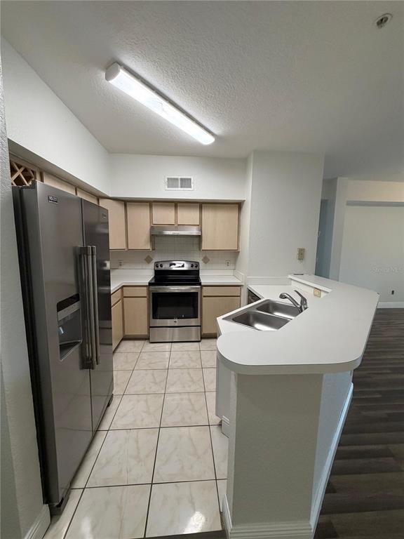 Building Photo - 822 Camargo Way