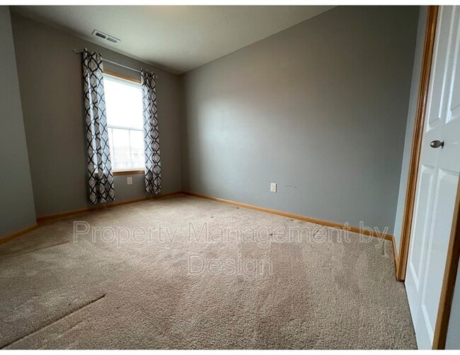 Building Photo - 4536 NE McDougal Ln