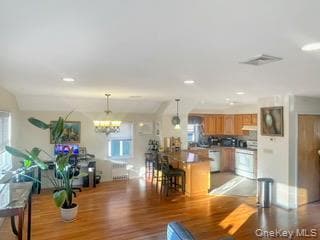 Primary Photo - 50-24-50193 193rd St