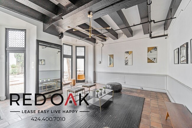 Building Photo - 2505 W 6th St