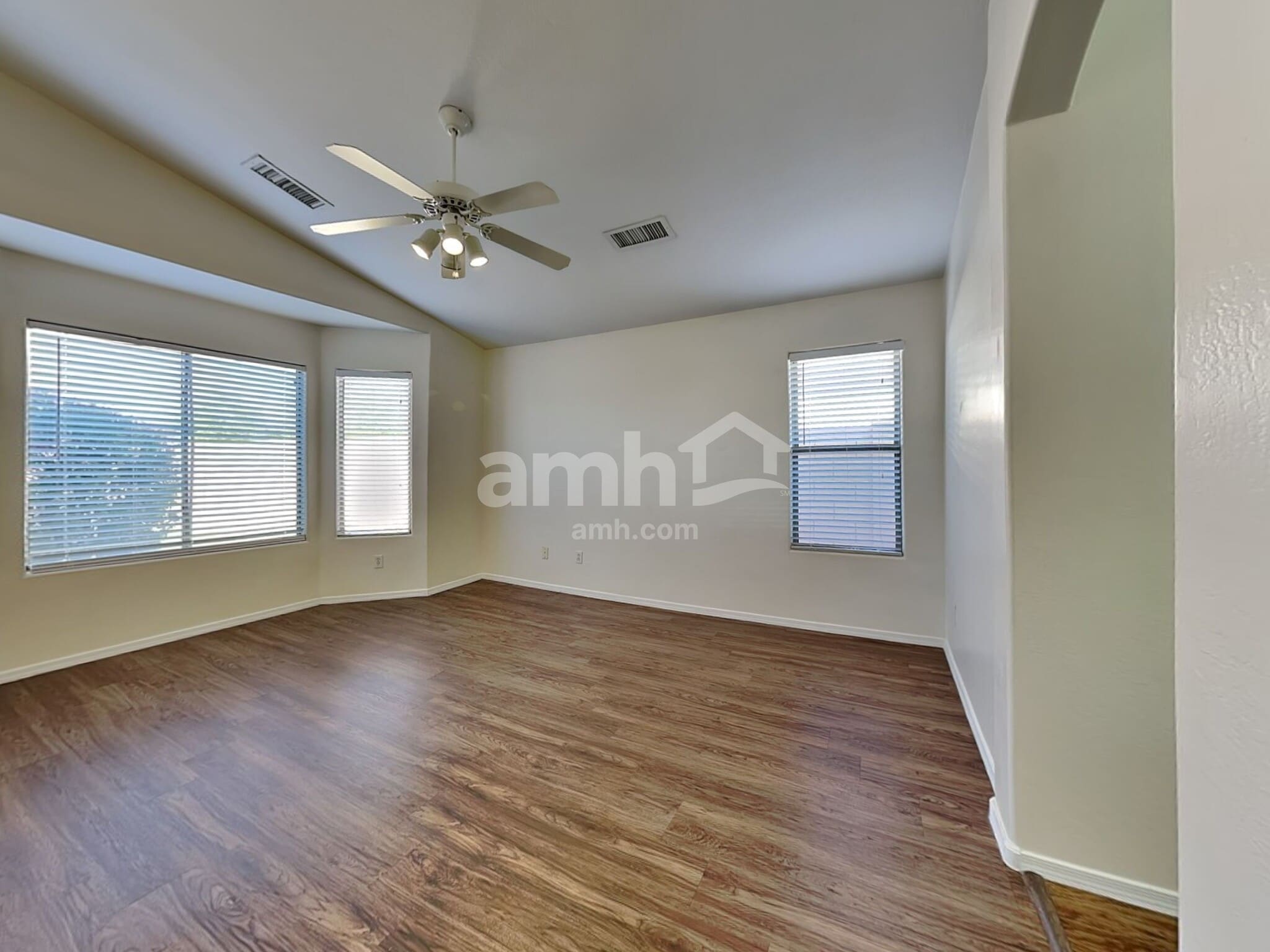 Building Photo - 1926 S 85th Ave