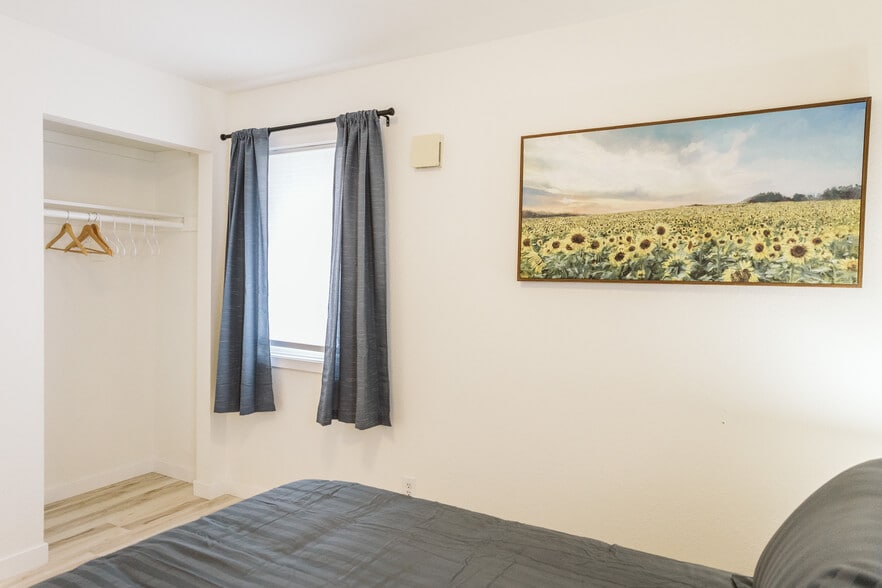 Bedroom #2 - 37041 Rafie St