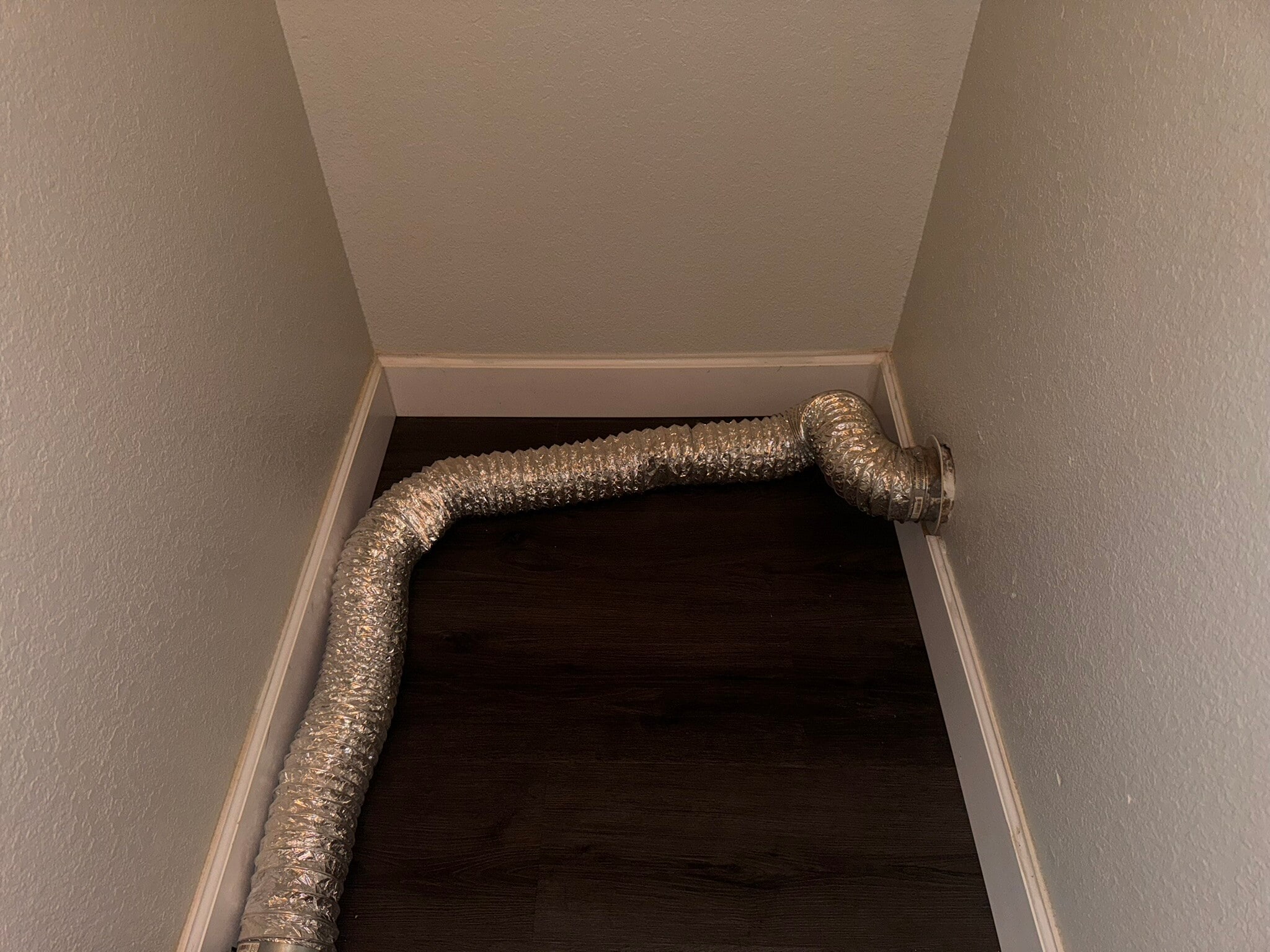 Dryer hookup - 9277 Meandering Dr