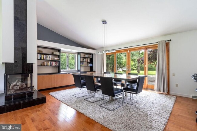 Building Photo - 125 Edison Furlong Rd