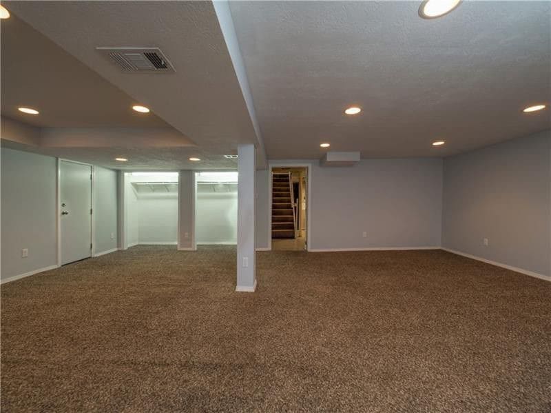 expansive basement - 3350 Gibsonia Rd