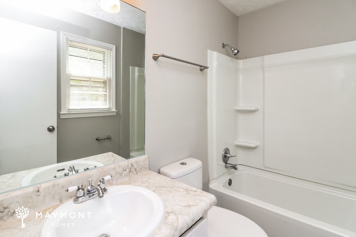 Building Photo - 5771 Macedin Dr
