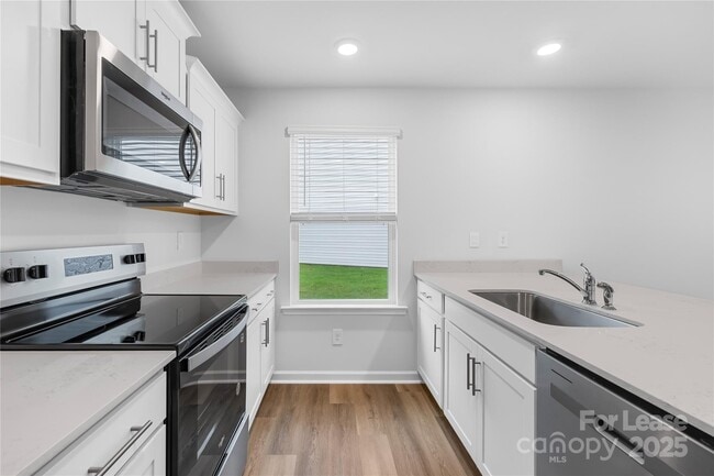 Building Photo - 5150 Hyrule Dr