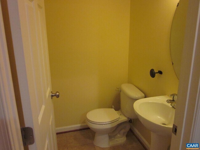 Building Photo - 2130 Lockwood Dr