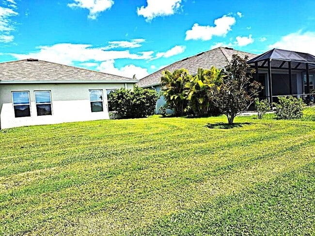 Building Photo - 4840 Reisswood Lp
