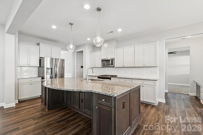 Building Photo - 15311 Red Canoe Way