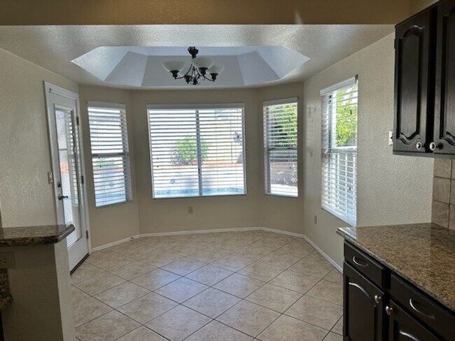 Building Photo - 4106 E Ashurst Dr