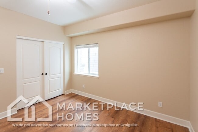 Building Photo - 6293 N Ensenada Ct