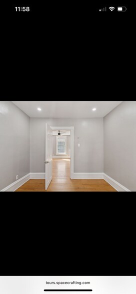 Building Photo - 2738 Emerson Ave S