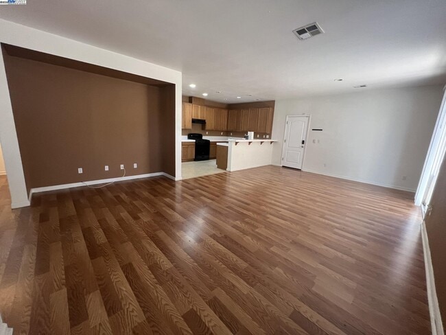 Building Photo - 3127 Puffin Cir