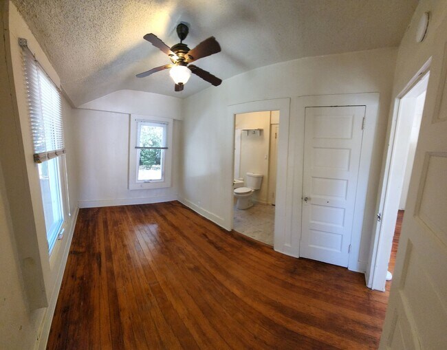 Building Photo - Jeffrey and Foothill Properties