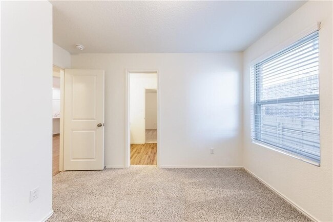 Building Photo - 6412 Turin Ln