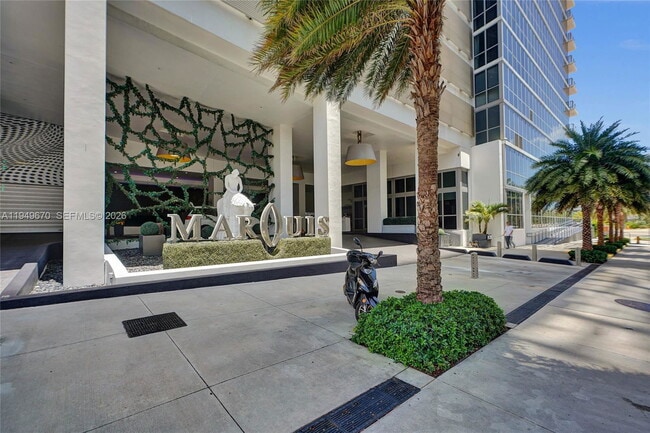 Building Photo - 1100 Biscayne Blvd