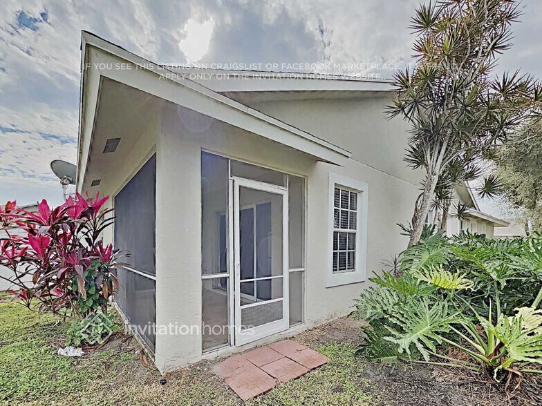 Building Photo - 8 Erwood Pl