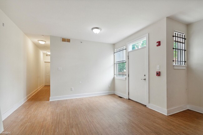 Building Photo - 5 br, 5 bath Triplex - 1622 JEFFERSON ST U...