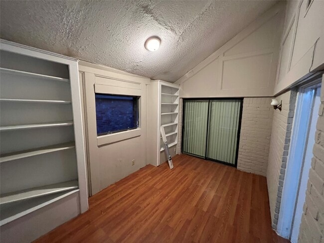 Building Photo - 15219 Paladora Dr