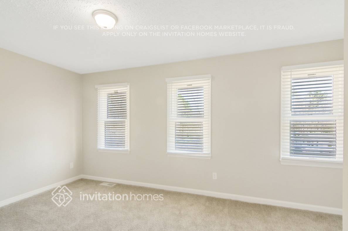 Building Photo - 51 Enesco Cir