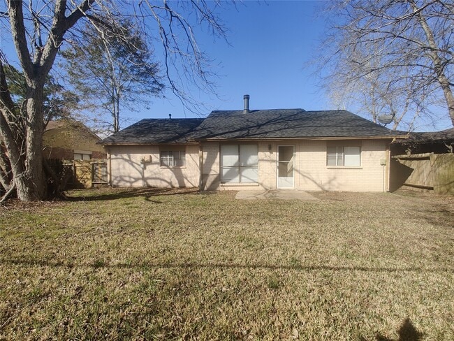 Building Photo - 9462 Fuqua St