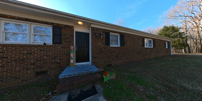 Building Photo - 517 Lois Ln