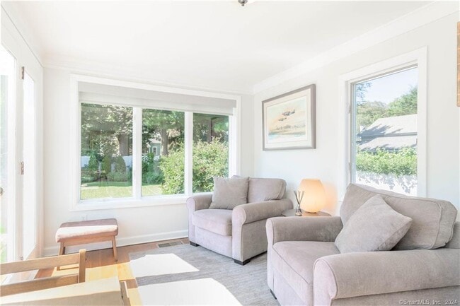 Building Photo - 303 Wakeman Rd