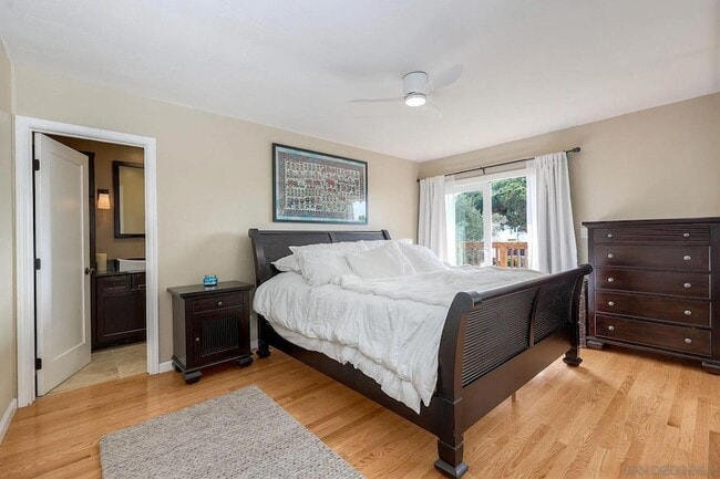 Building Photo - 1166 Agate St