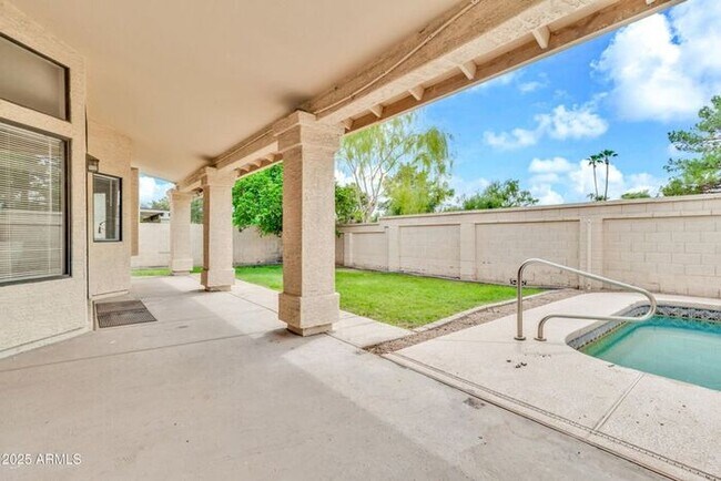 Building Photo - Stunning 4beds/2.5baths single-level home in the heart of Tempe!