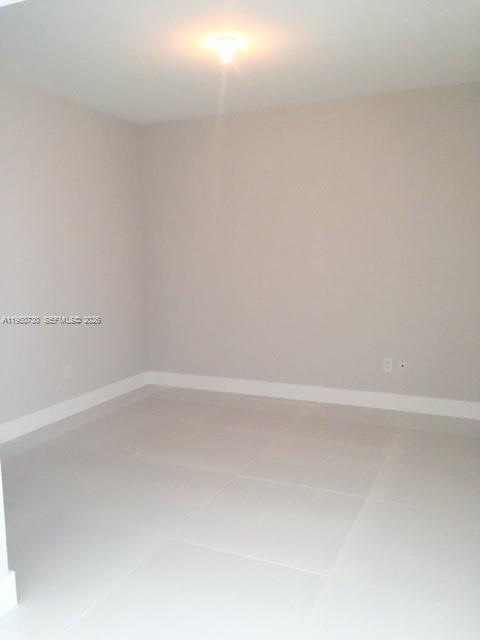 Building Photo - 400 Sunny Isles Blvd