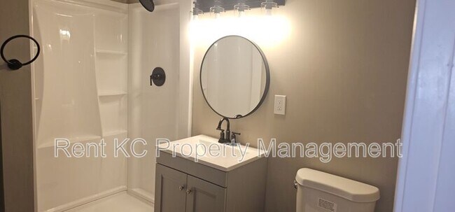 Building Photo - 809 NE 74th St