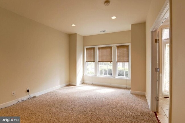 Building Photo - 14580 Crossfield Way