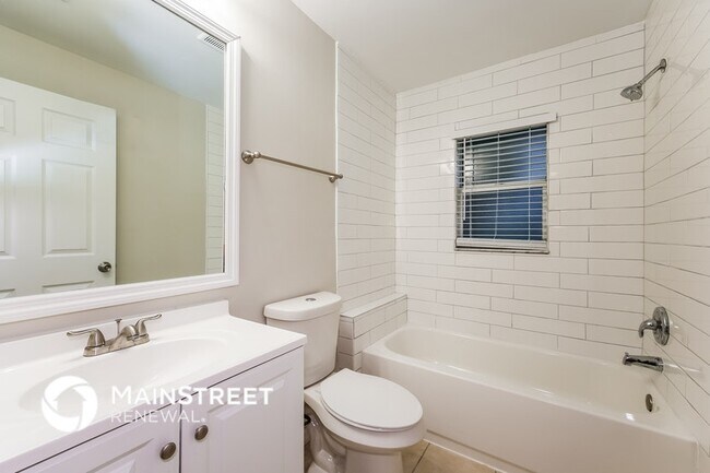 Building Photo - 2904 Wanda Ave S