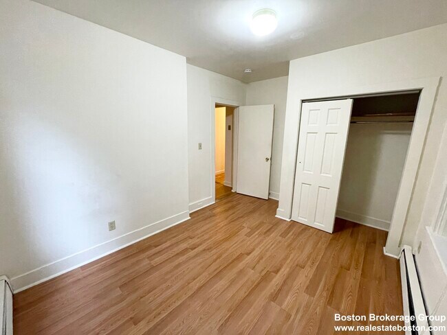 Building Photo - 1574 Tremont St