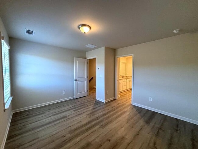 Building Photo - 244 Alston Ridge Dr