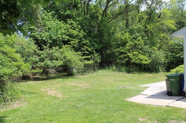 Building Photo - 509 E Broadway