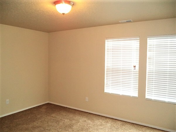 Building Photo - 9162 W Alderberry Dr