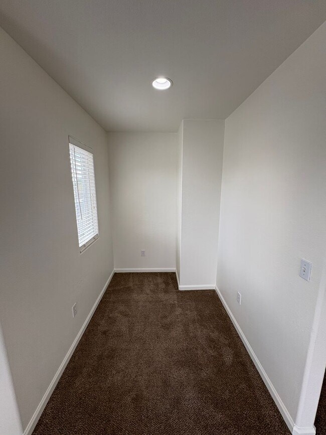Building Photo - Two Story Home located in the Foxwood Estates coming soon!