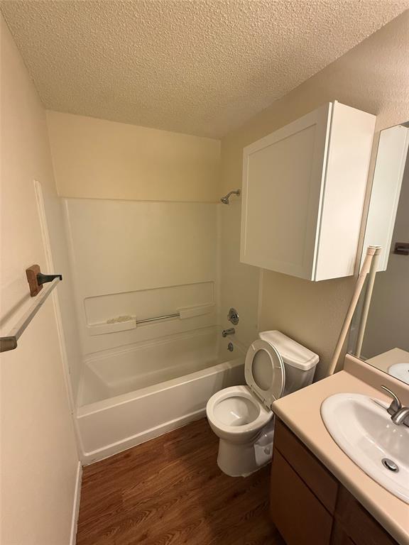 Building Photo - 2504 Howellwood Way