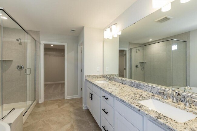 Building Photo - 50 Maximus Cir