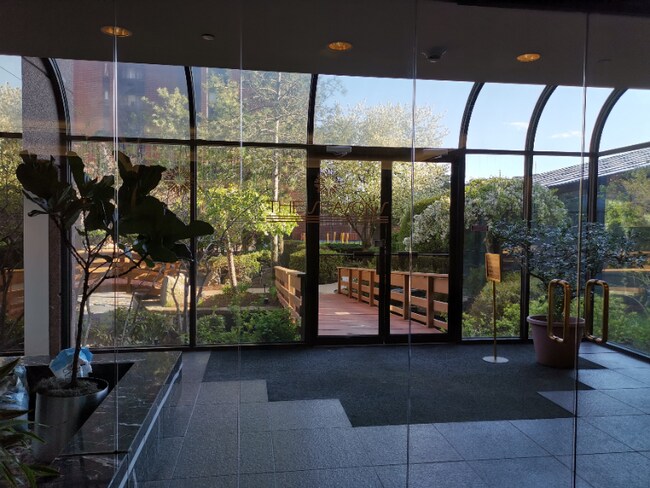 Building Photo - 4 Martine Ave