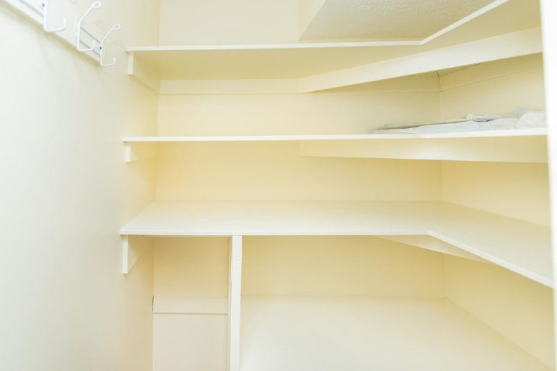 Building Photo - 1346 S College Mall Rd