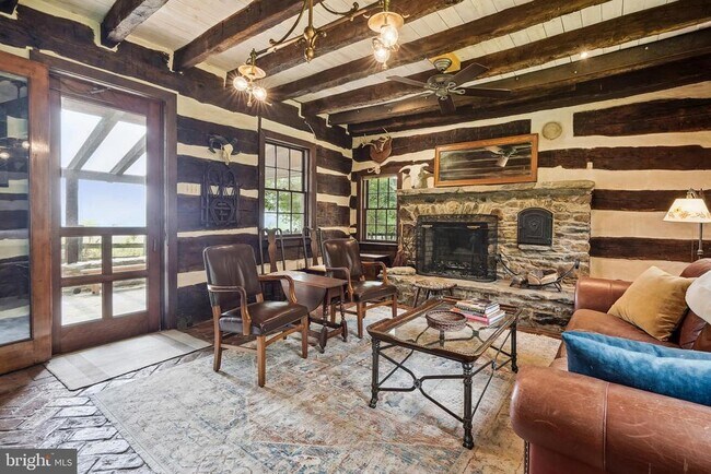 Building Photo - 18285 Foundry Rd