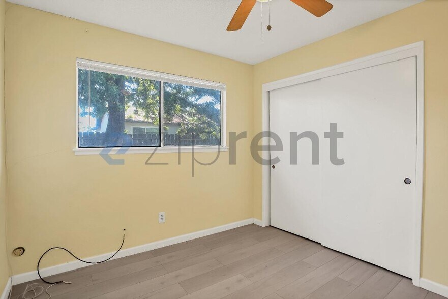 Building Photo - Unit 8922 San Pasqual way
