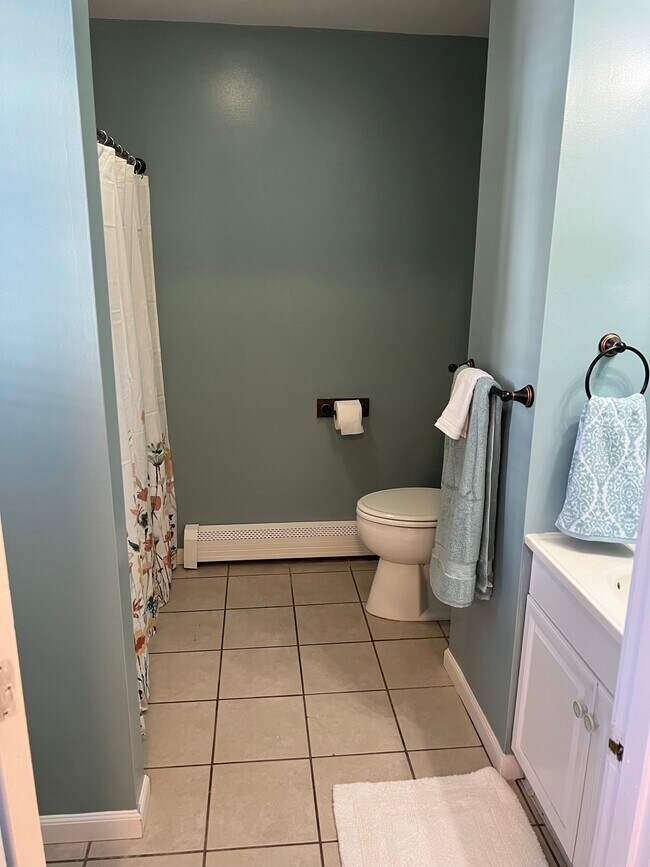 329 Turner St 329 Turner St Auburn ME 04210 Apartment Finder