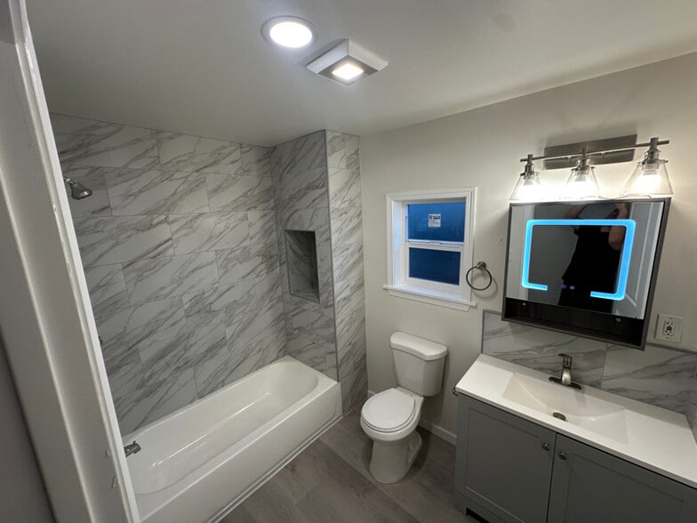 Building Photo - 873 29th St