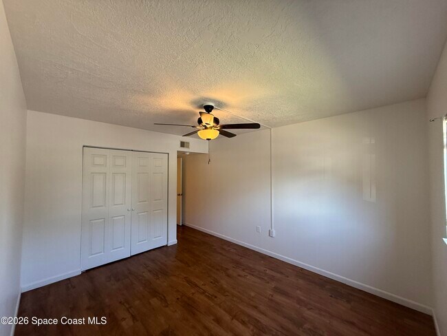 Building Photo - 1566 University Ln