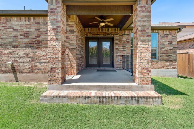 Building Photo - 1412 Reklaw Ln
