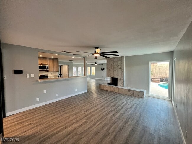 Building Photo - 3140 Hebard Dr